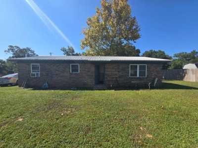 Home For Sale in Defuniak Springs, Florida