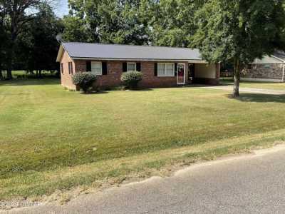 Home For Sale in Martin, Tennessee