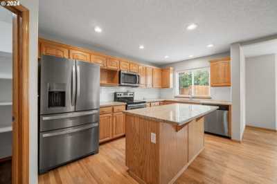 Home For Sale in Sandy, Oregon