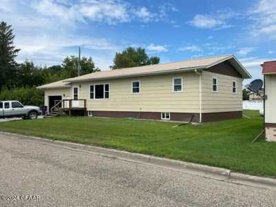 Home For Sale in Cando, North Dakota