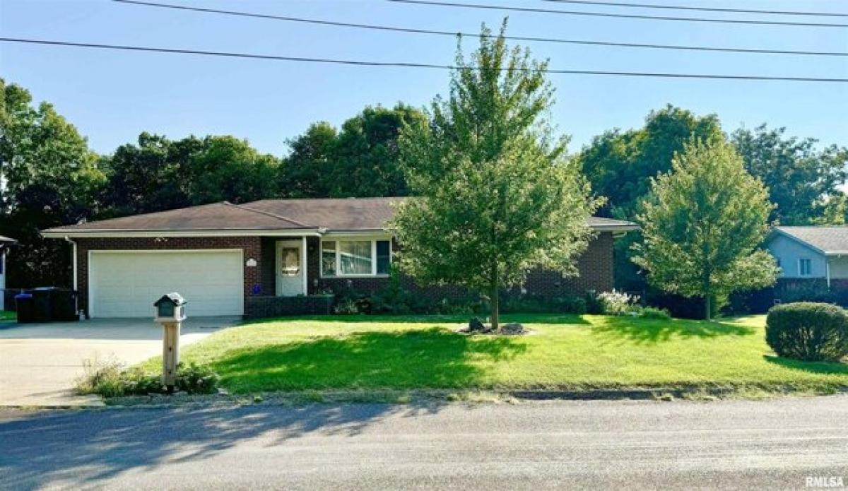 Picture of Home For Sale in East Peoria, Illinois, United States