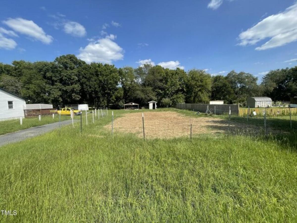 Picture of Residential Land For Sale in Roanoke Rapids, North Carolina, United States