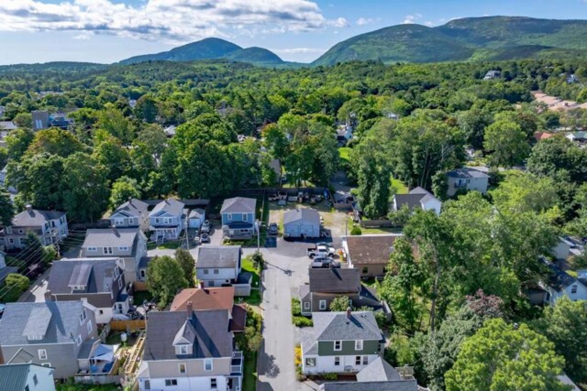 Picture of Home For Sale in Bar Harbor, Maine, United States