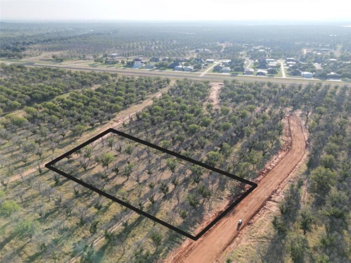 Picture of Residential Land For Sale in Granbury, Texas, United States