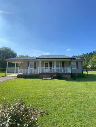 Home For Sale in Salyersville, Kentucky