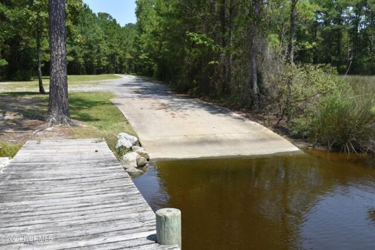 Picture of Residential Land For Sale in Belhaven, North Carolina, United States