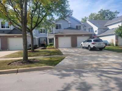 Home For Sale in Schaumburg, Illinois