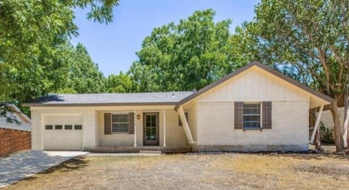 Picture of Home For Rent in Ennis, Texas, United States