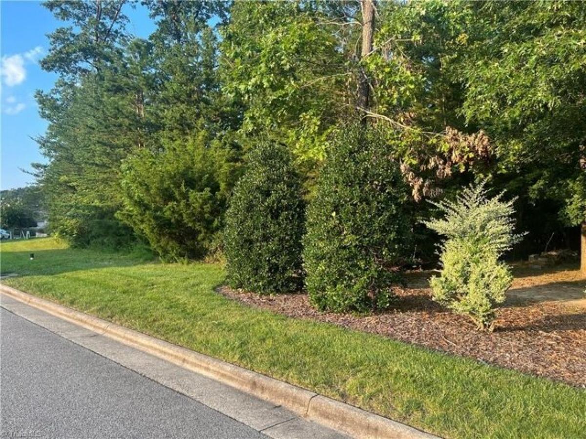 Picture of Residential Land For Sale in Greensboro, North Carolina, United States