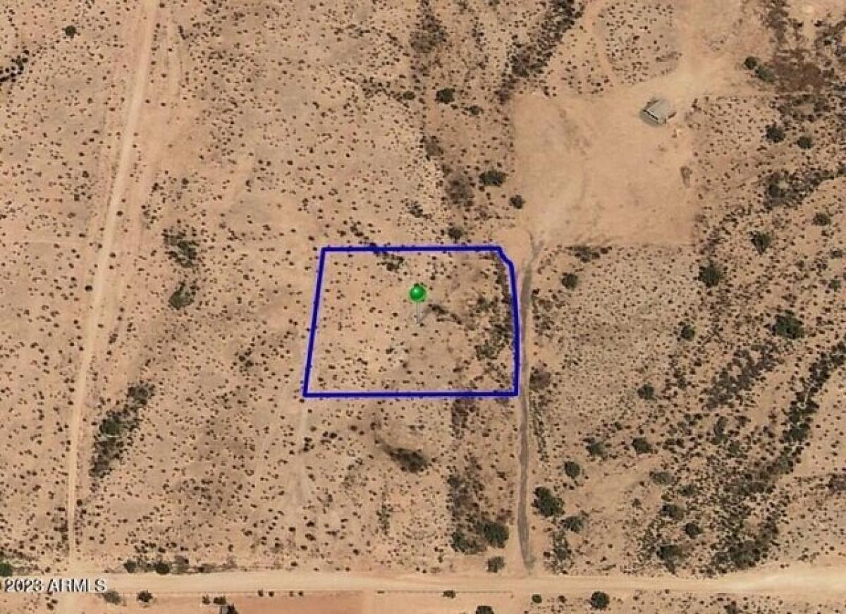 Picture of Residential Land For Sale in Buckeye, Arizona, United States