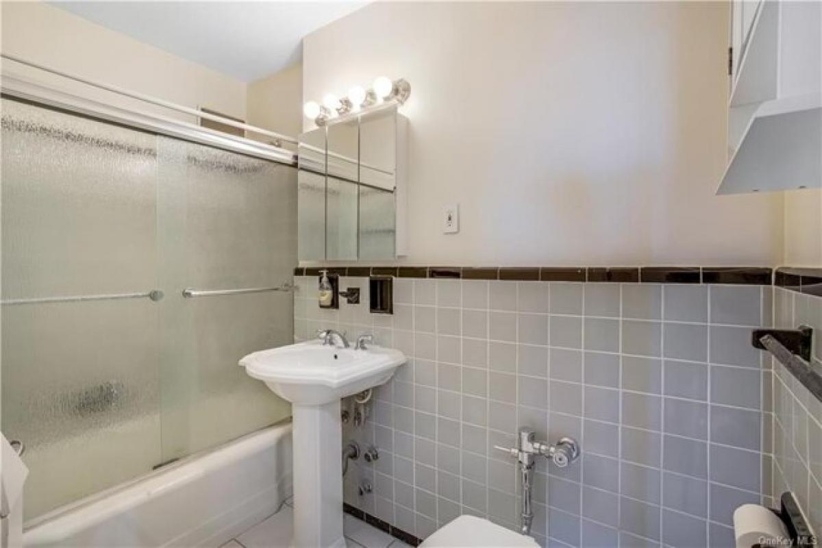 Picture of Apartment For Rent in New Rochelle, New York, United States