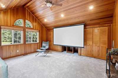 Home For Sale in Sammamish, Washington