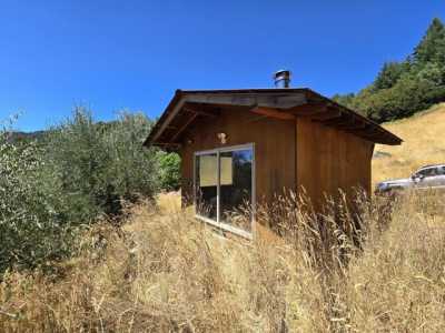 Home For Sale in Piercy, California