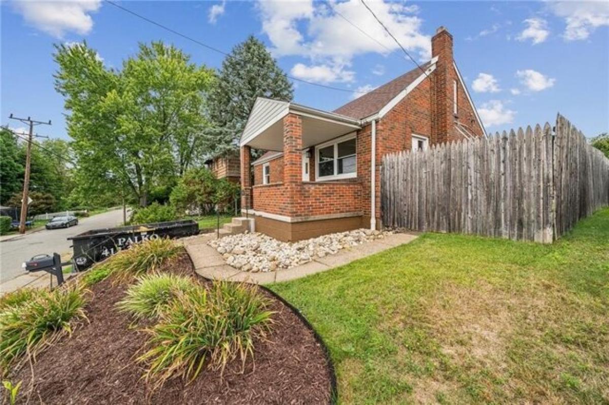 Picture of Home For Sale in Mckeesport, Pennsylvania, United States