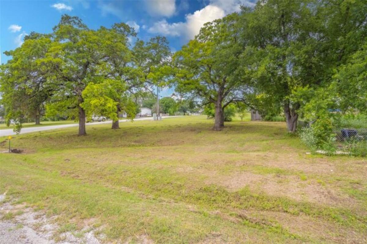 Picture of Residential Land For Sale in Granbury, Texas, United States