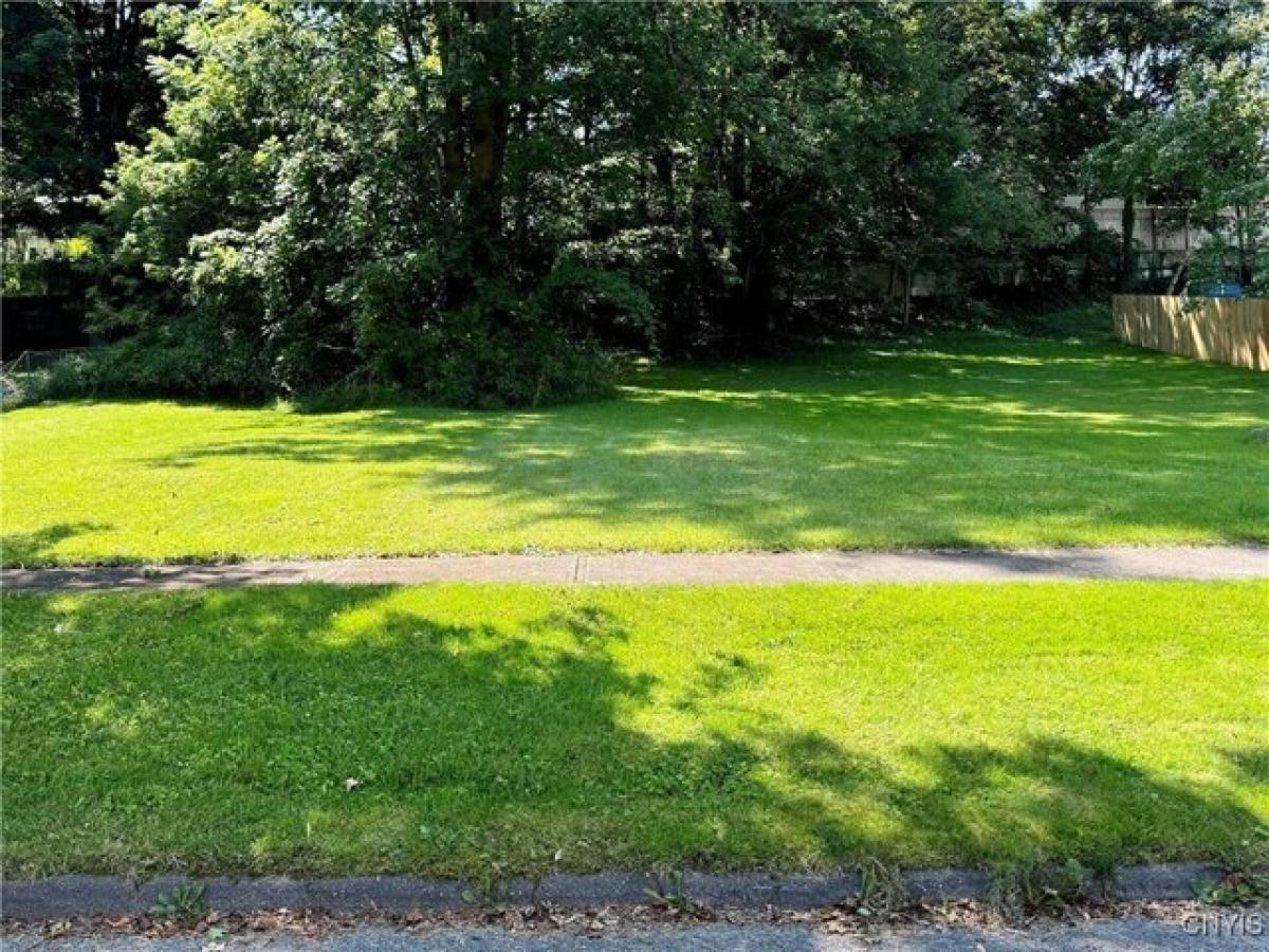 Picture of Residential Land For Sale in Oriskany, New York, United States