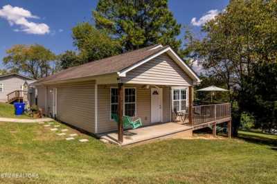 Home For Sale in Clinton, Tennessee