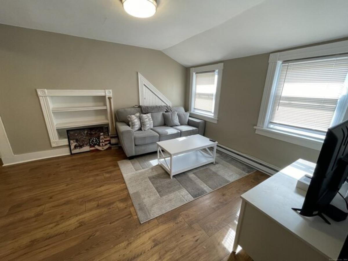 Picture of Home For Rent in Groton, Connecticut, United States