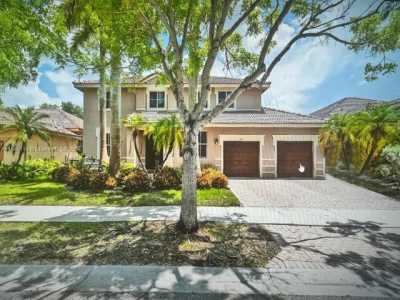 Home For Rent in Weston, Florida