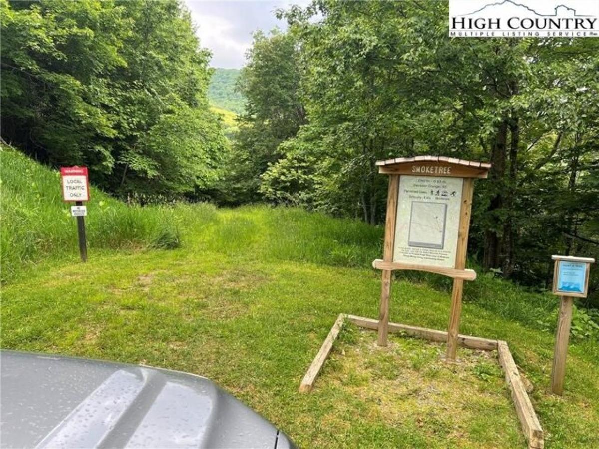 Picture of Residential Land For Rent in Beech Mountain, North Carolina, United States