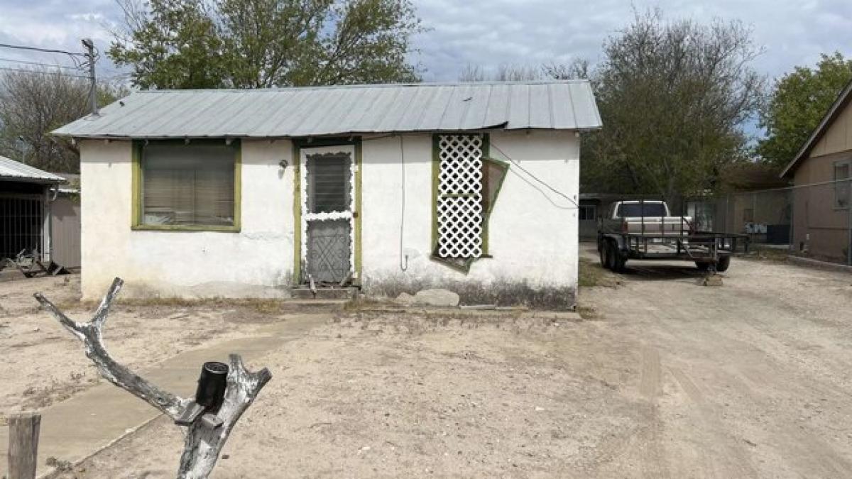 Picture of Home For Sale in Del Rio, Texas, United States