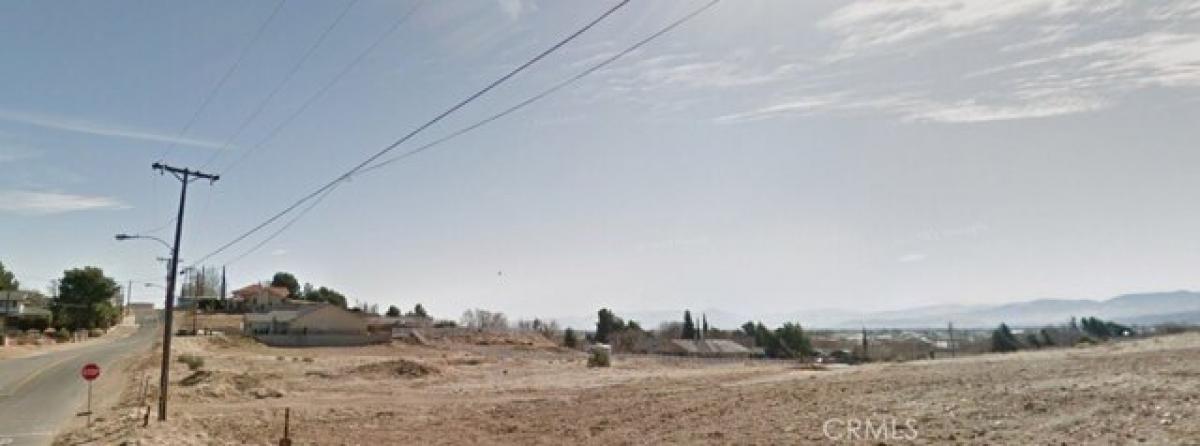 Picture of Residential Land For Sale in Quartz Hill, California, United States