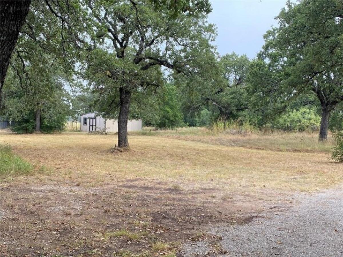 Picture of Home For Sale in Mineral Wells, Texas, United States