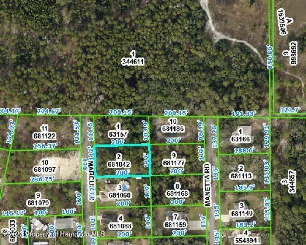 Picture of Residential Land For Sale in Weeki Wachee, Florida, United States