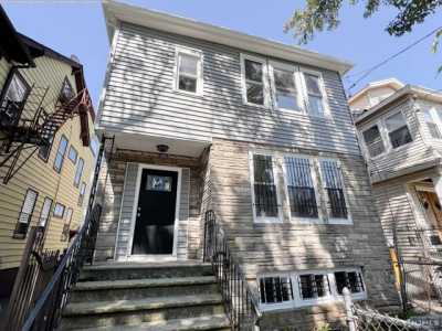 Home For Rent in Irvington, New Jersey