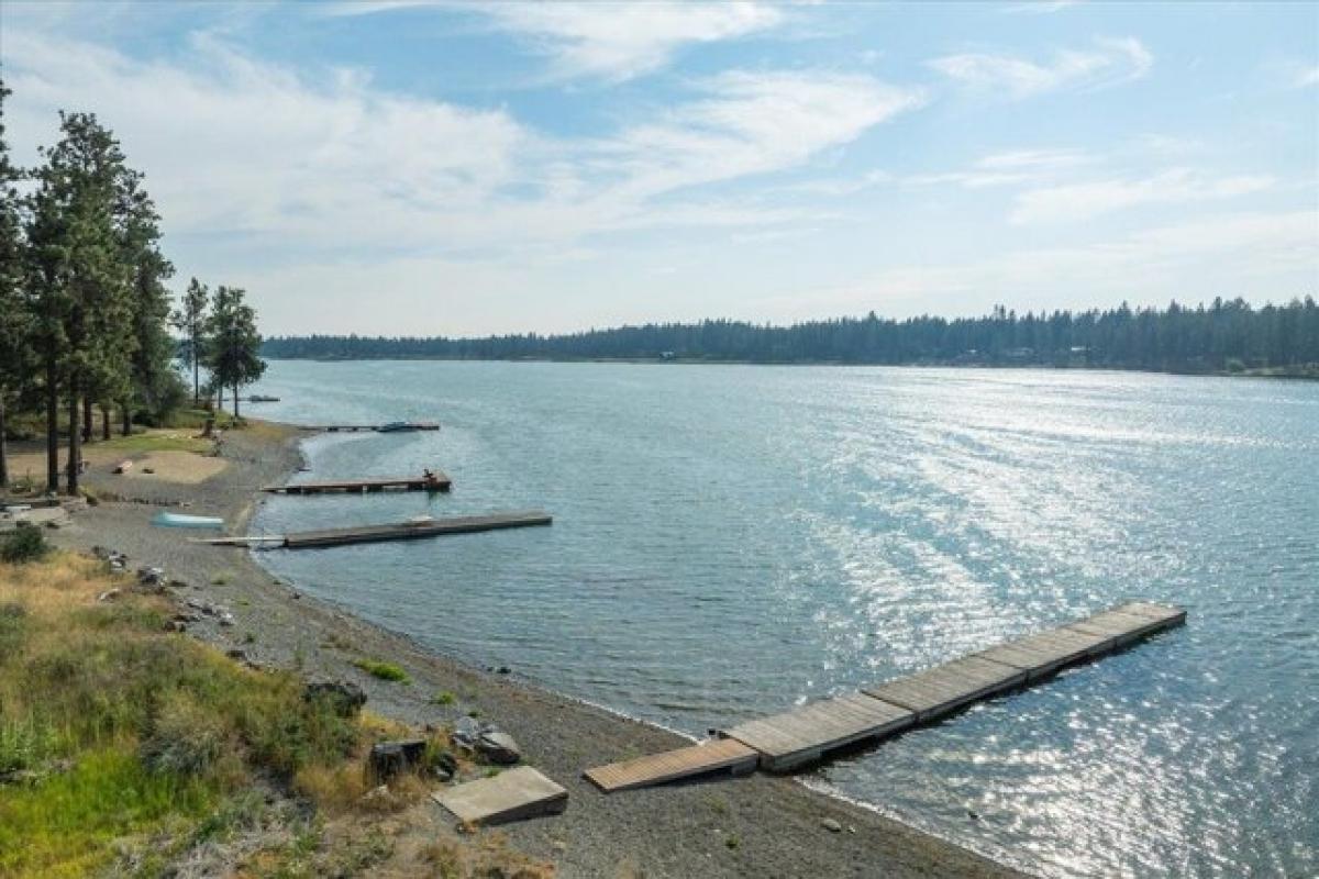 Picture of Residential Land For Sale in Medical Lake, Washington, United States