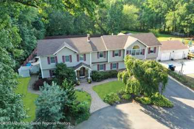 Home For Sale in Middletown, New Jersey