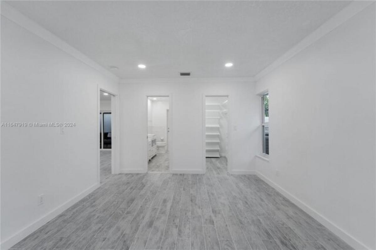 Picture of Home For Sale in Dania Beach, Florida, United States