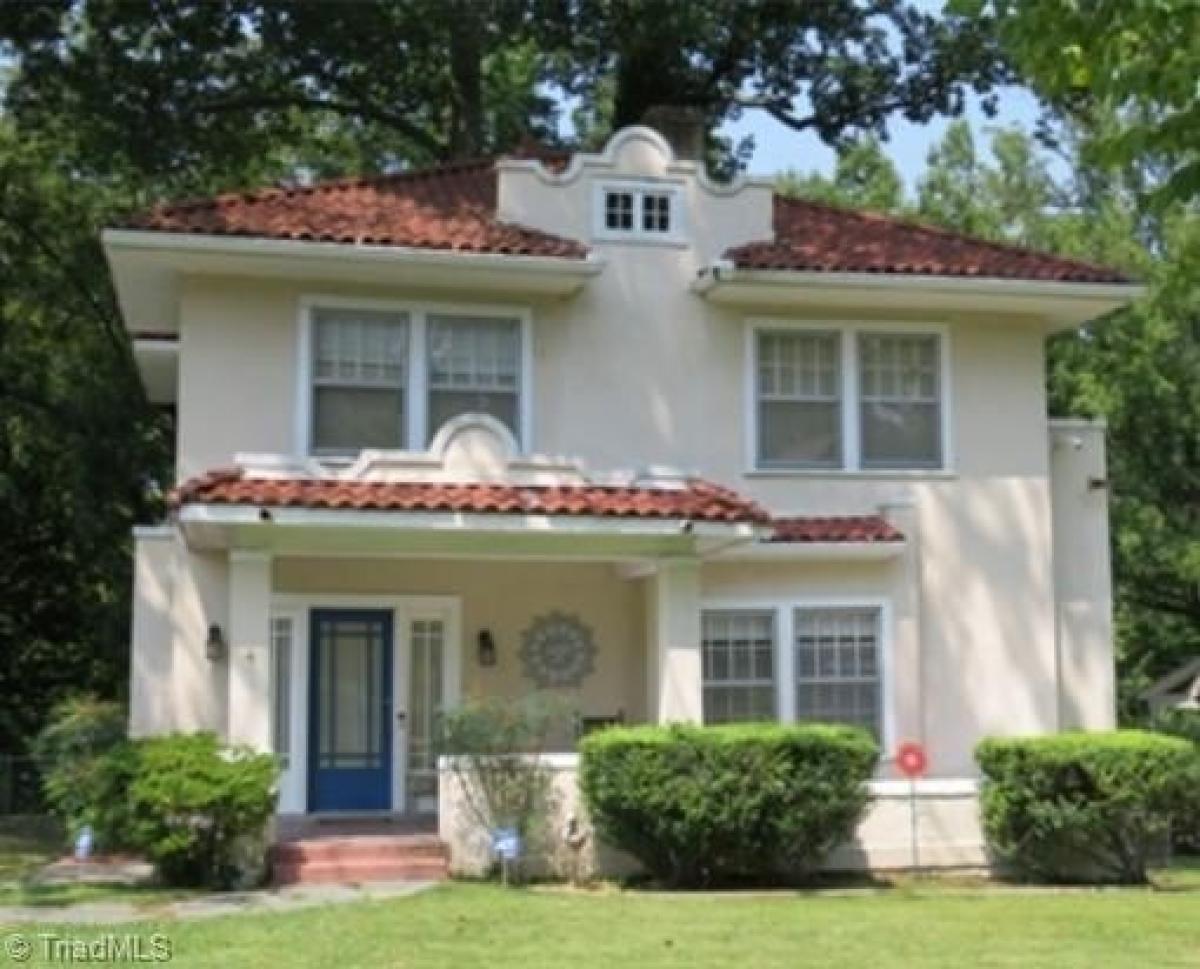 Picture of Home For Sale in High Point, North Carolina, United States