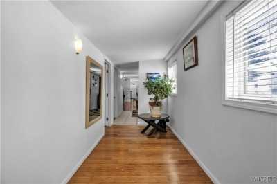 Home For Sale in Bowmansville, New York