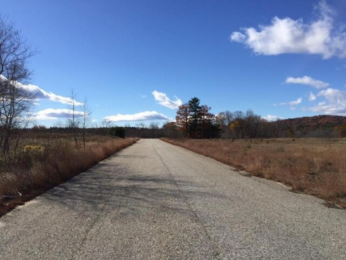 Picture of Residential Land For Sale in Oxford, Maine, United States