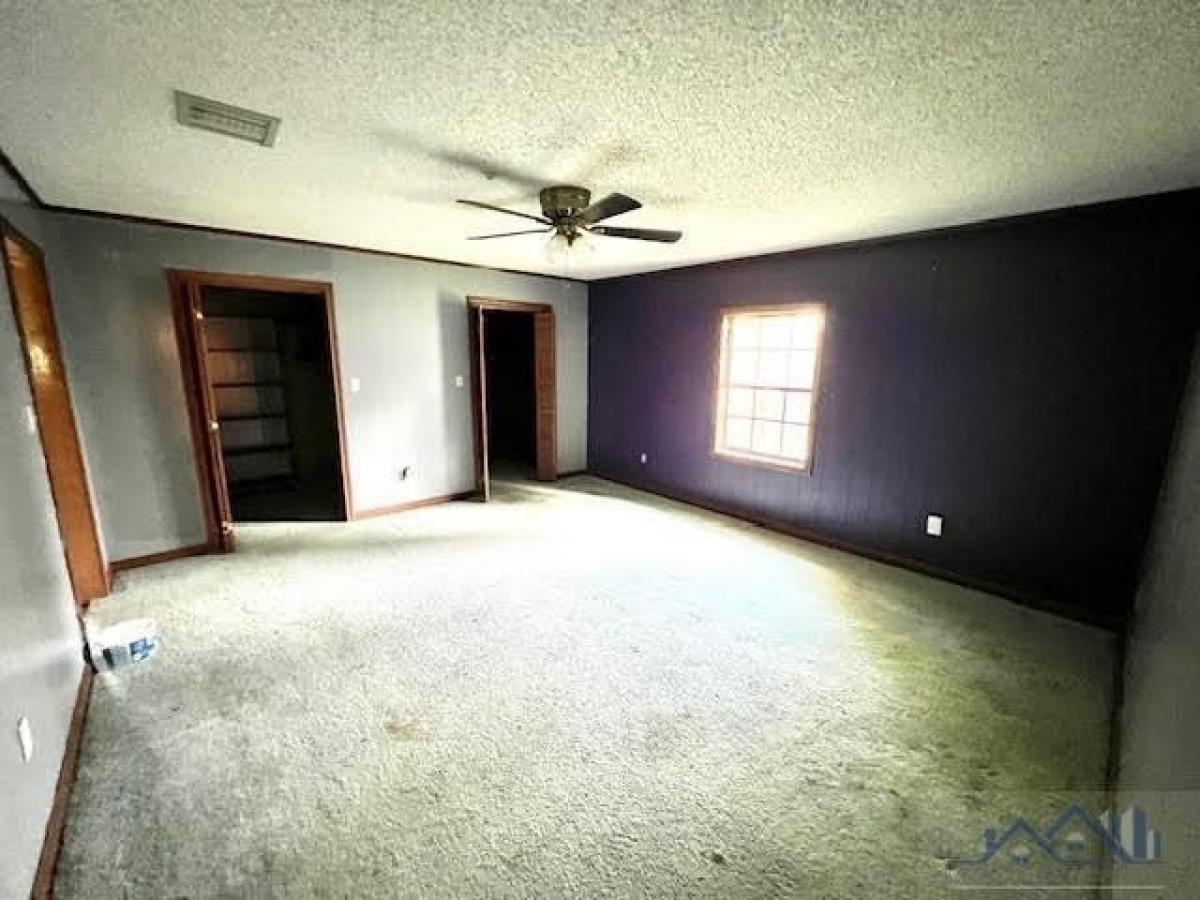 Picture of Home For Sale in Houma, Louisiana, United States