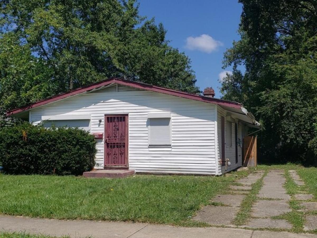 Picture of Home For Sale in Ford Heights, Illinois, United States