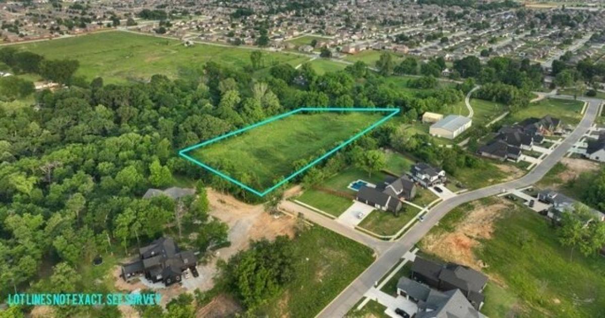 Picture of Residential Land For Sale in Bentonville, Arkansas, United States