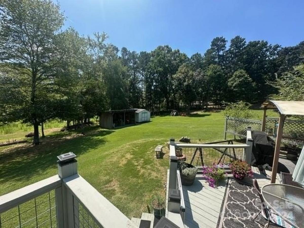 Picture of Home For Sale in Forest City, North Carolina, United States