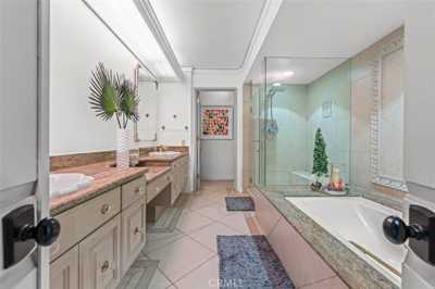 Home For Sale in Glendale, California