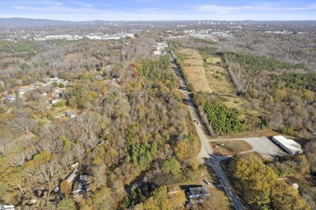 Picture of Residential Land For Sale in Greenville, South Carolina, United States