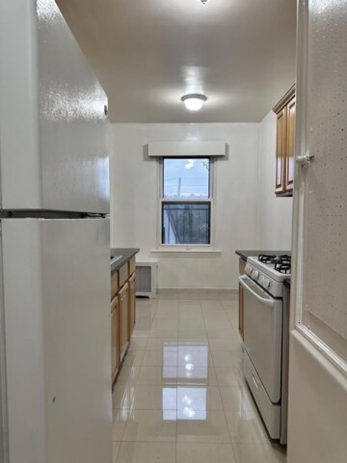 Picture of Home For Rent in Larchmont, New York, United States