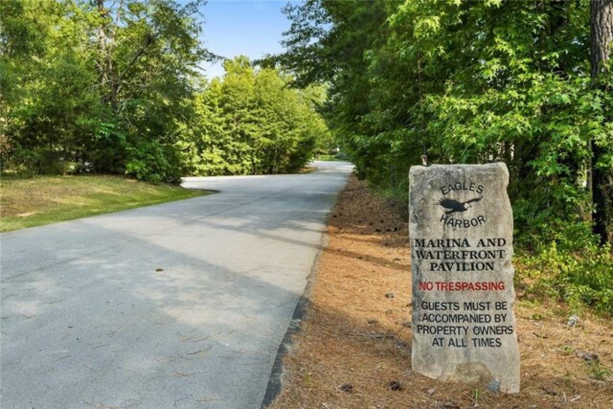 Picture of Residential Land For Sale in Hodges, South Carolina, United States