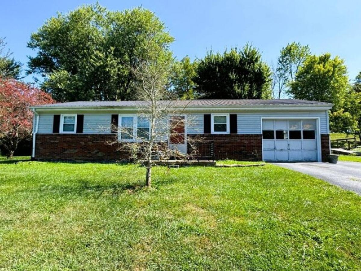 Picture of Home For Sale in Campbellsville, Kentucky, United States