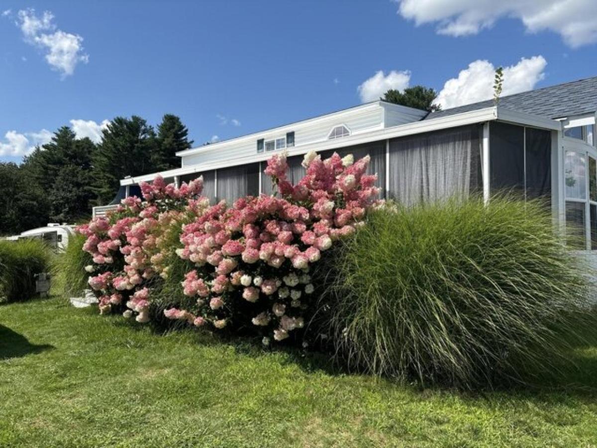 Picture of Home For Sale in Wells, Maine, United States