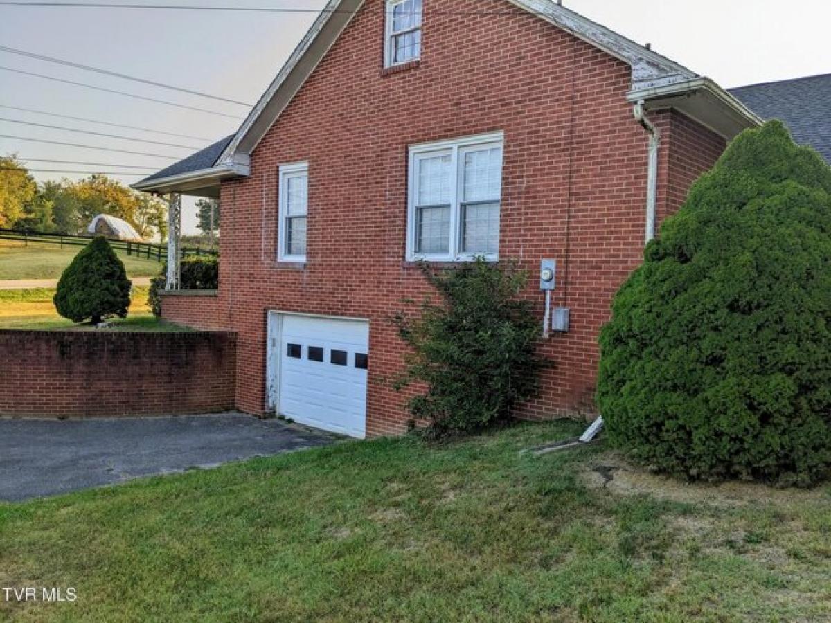 Picture of Home For Sale in Jonesborough, Tennessee, United States