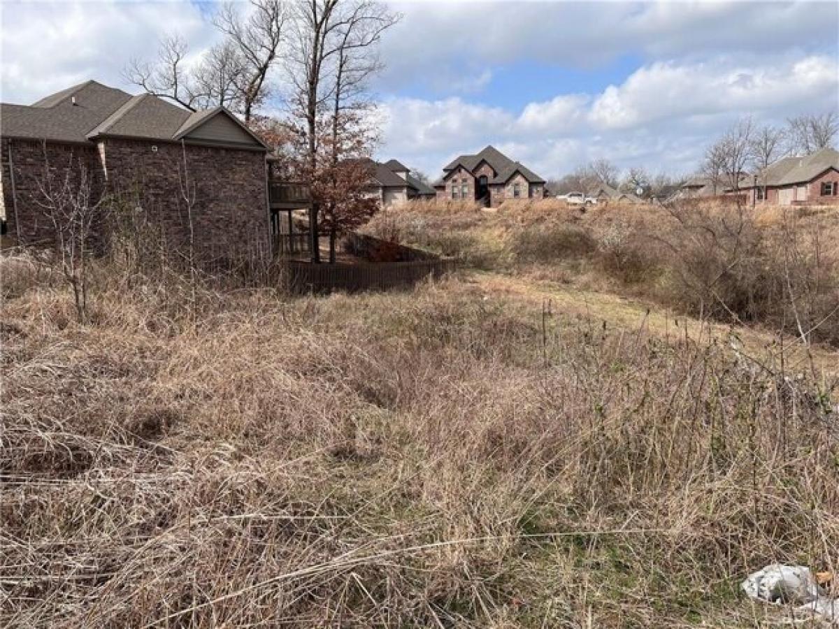 Picture of Residential Land For Sale in Bentonville, Arkansas, United States