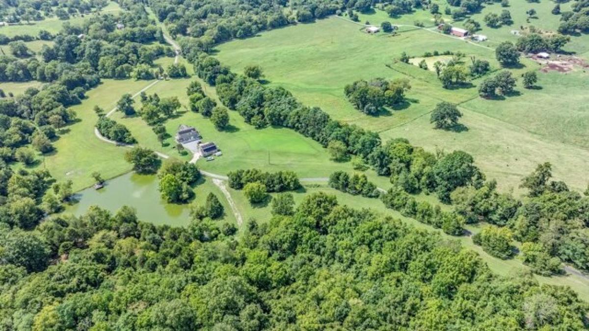 Picture of Residential Land For Sale in Franklin, Tennessee, United States