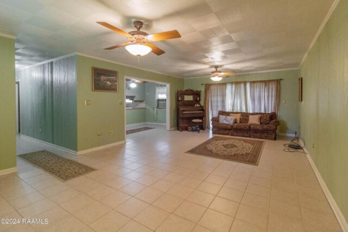 Picture of Home For Sale in Jennings, Louisiana, United States