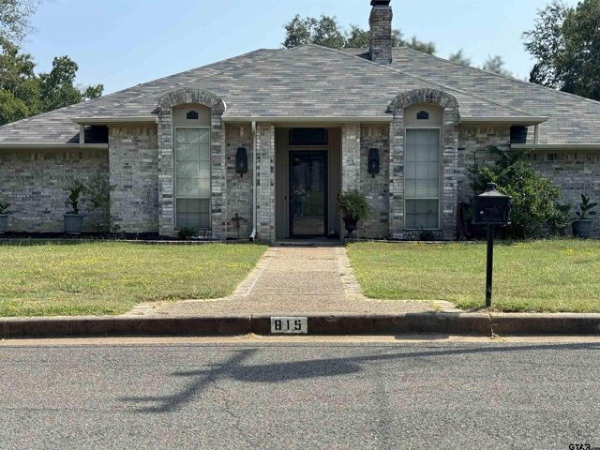 Picture of Home For Sale in Jacksonville, Texas, United States